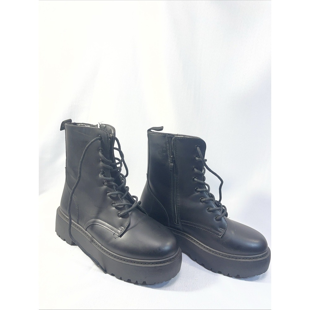 Forever 21 Black Boots Size 7 Women's Side Zipper